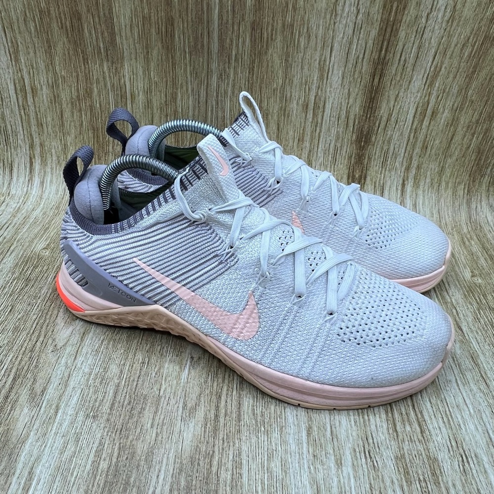 Nike Metcon DSX Flyknit 2 Womens Size 10 Crimson Tint Atmosphere Grey 924595-102